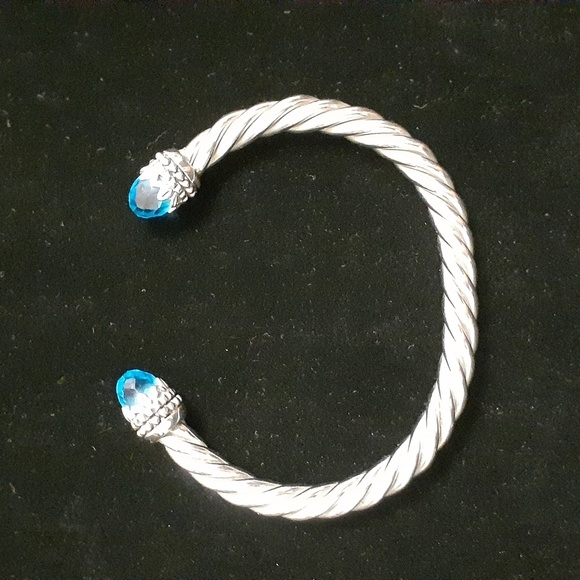 Silver bangle with blue crystals - Picture 4 of 4